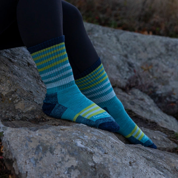 Darn Tough Women's Gatewood Boot Midweight Hiking Sock Aqua