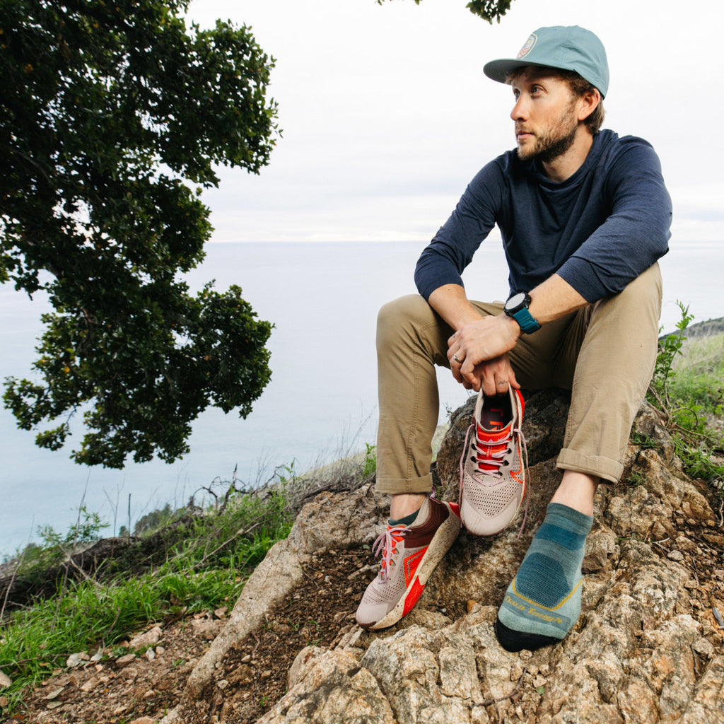 Darn Tough Men's Light Hiker No Show Lightweight Hiking Sock Seafoam