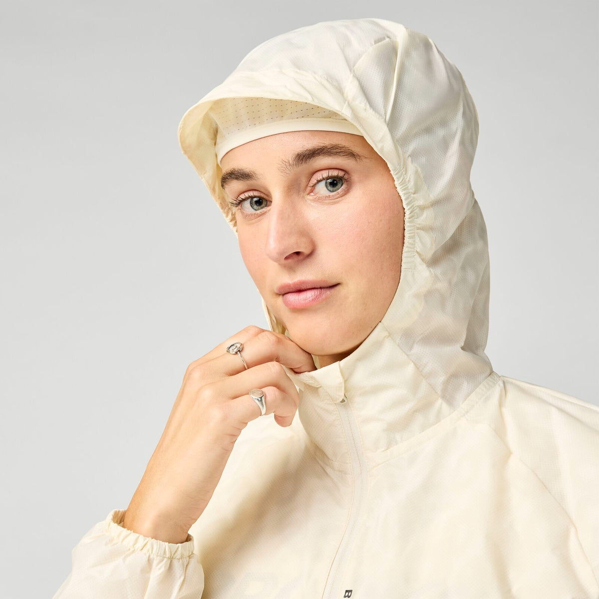 Women's Brooks Canopy Reflective Jacket - Bone