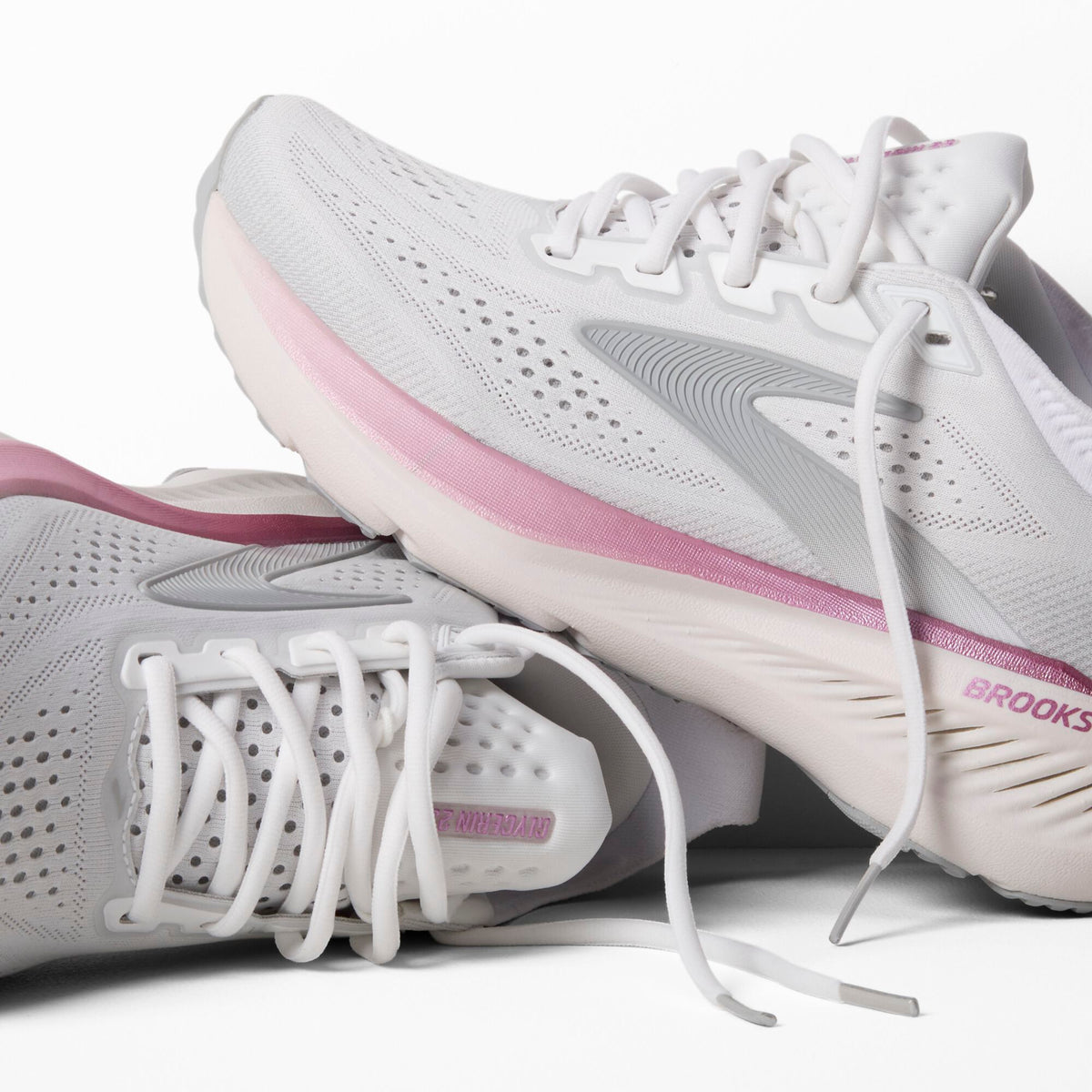 Brooks Women's Glycerin 23 White/Harbor Mist/Metallic