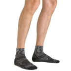 Darn Tough Men's Light Hiker Quarter Lightweight Hiking Sock Space Gray