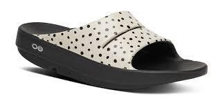 OOfos OOahh Limited Womens Pebble
