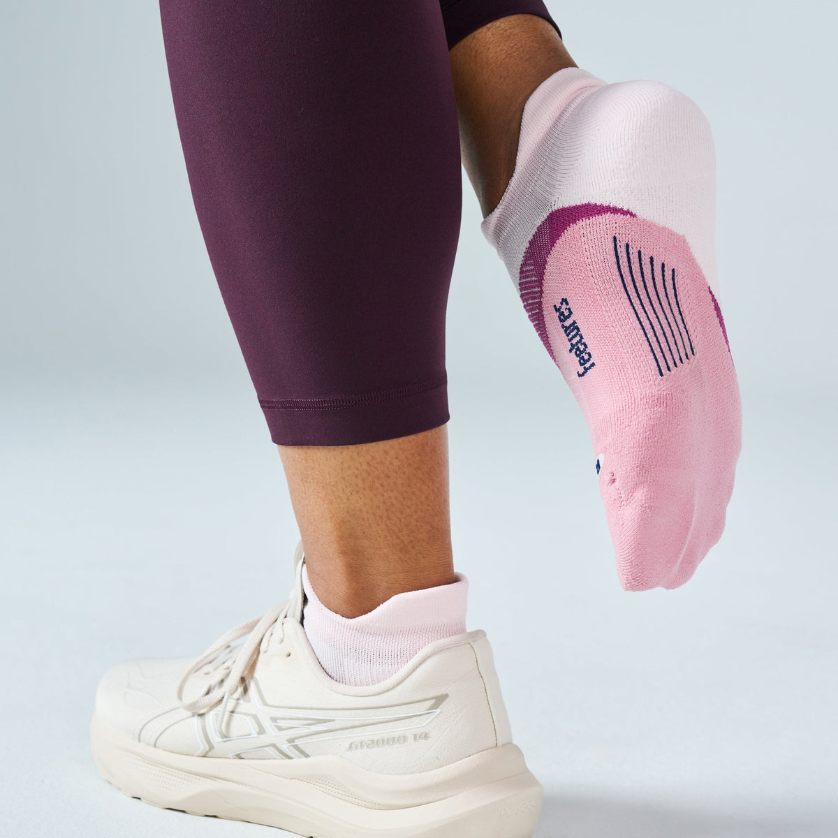 Feetures Elite Light Cushion No Show Tab Pink Salt