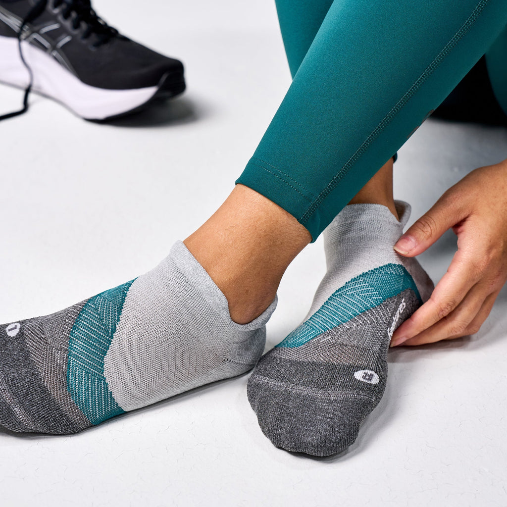 Feetures - Elite Light Cushion No Show Tab - Stone Ivy
