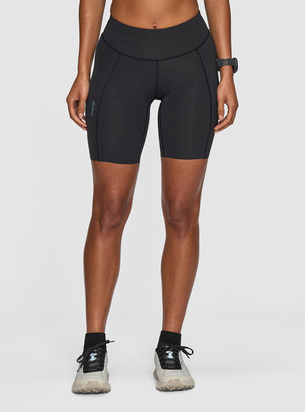 Janji Women's 7" Pace Short Midnight