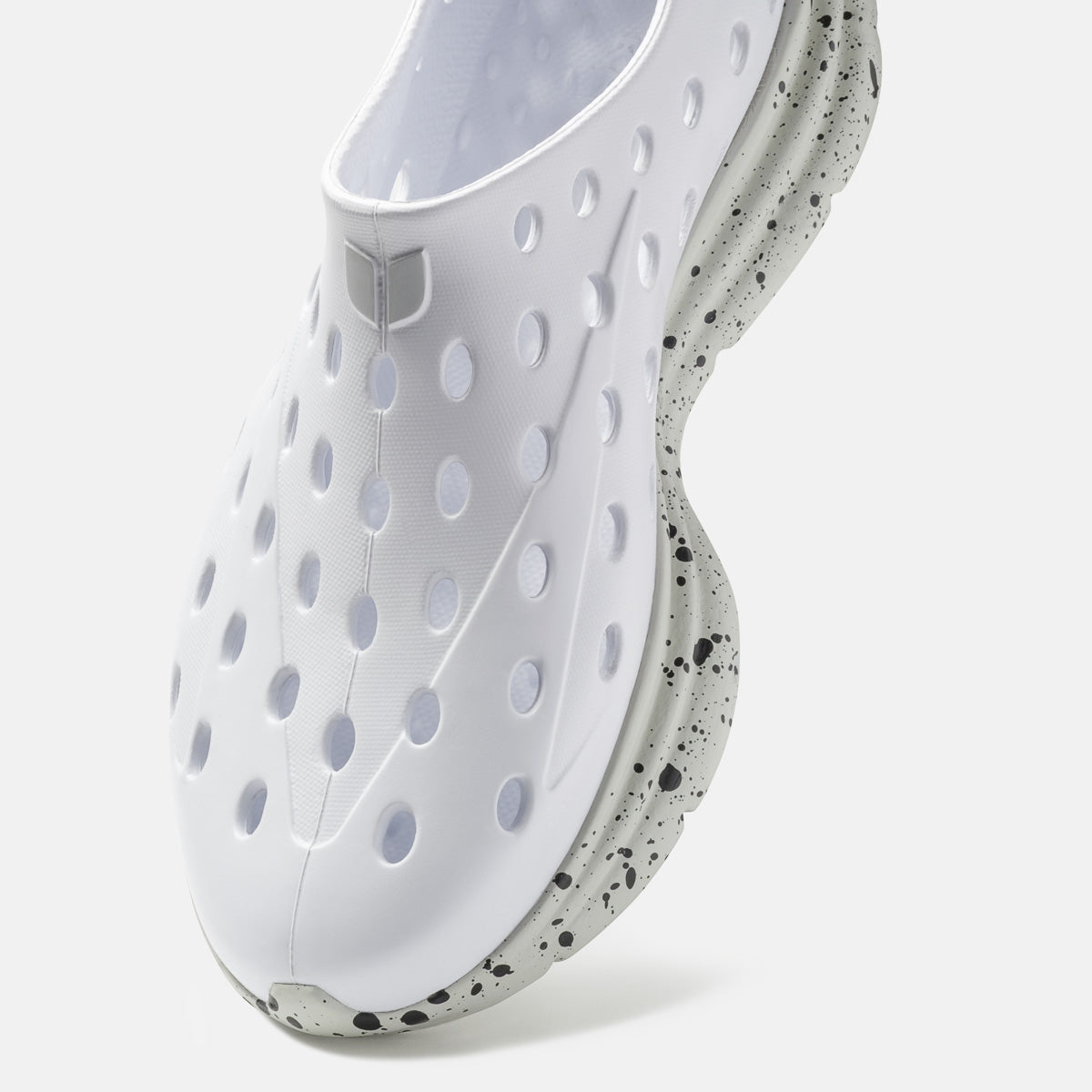 KANE Revive White / Gray Speckle