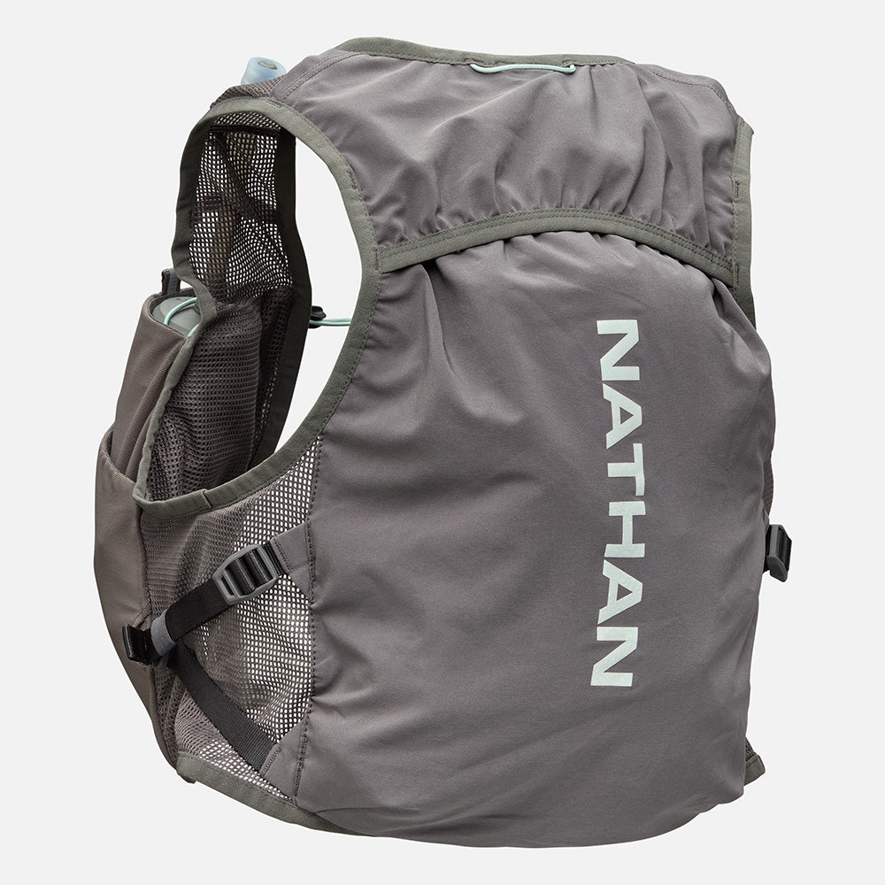 Nathan Women's Pinnacle Breeze 4 Liter Hydration Race Vest Charcoal/Surf Spray