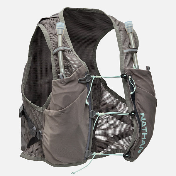 Nathan Women's Pinnacle Breeze 4 Liter Hydration Race Vest Charcoal/Surf Spray