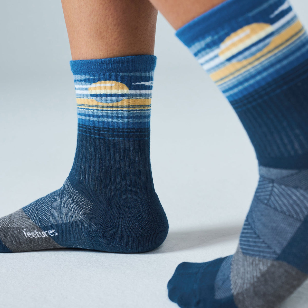 Feetures Trail Max Cushion Mini Crew Cloud Veil Navy