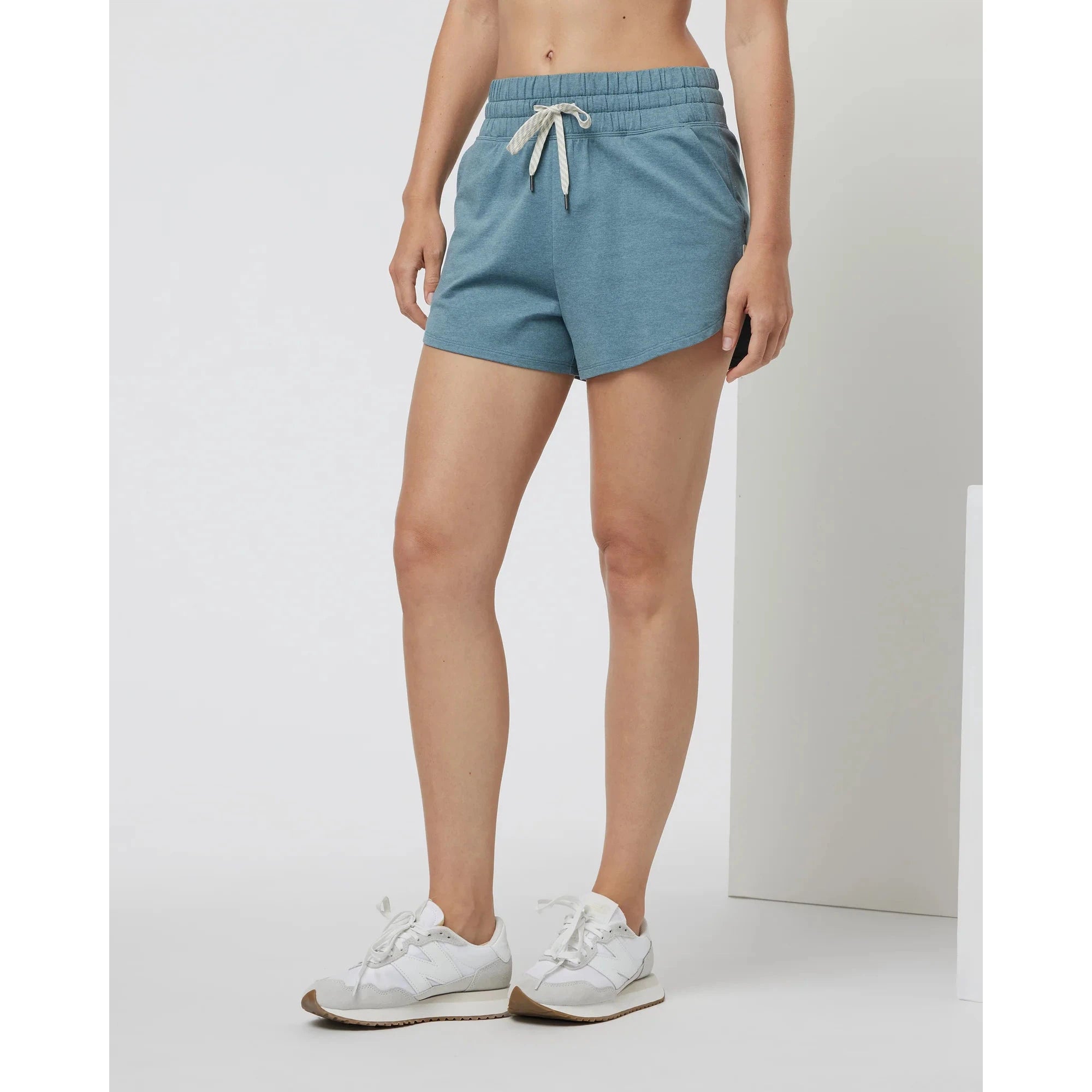 Vuori Halo Performance Short 2.0 Womens