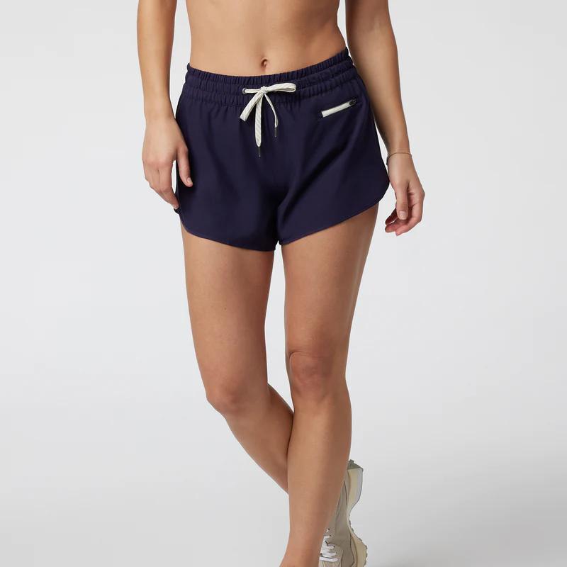 Vuori Clementine 4" Short 2.0 Womens