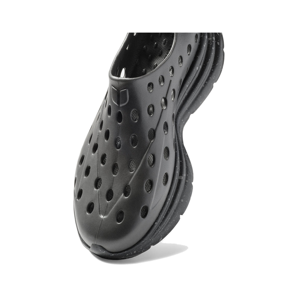 KANE Revive Charcoal-Black Speckle running shoe