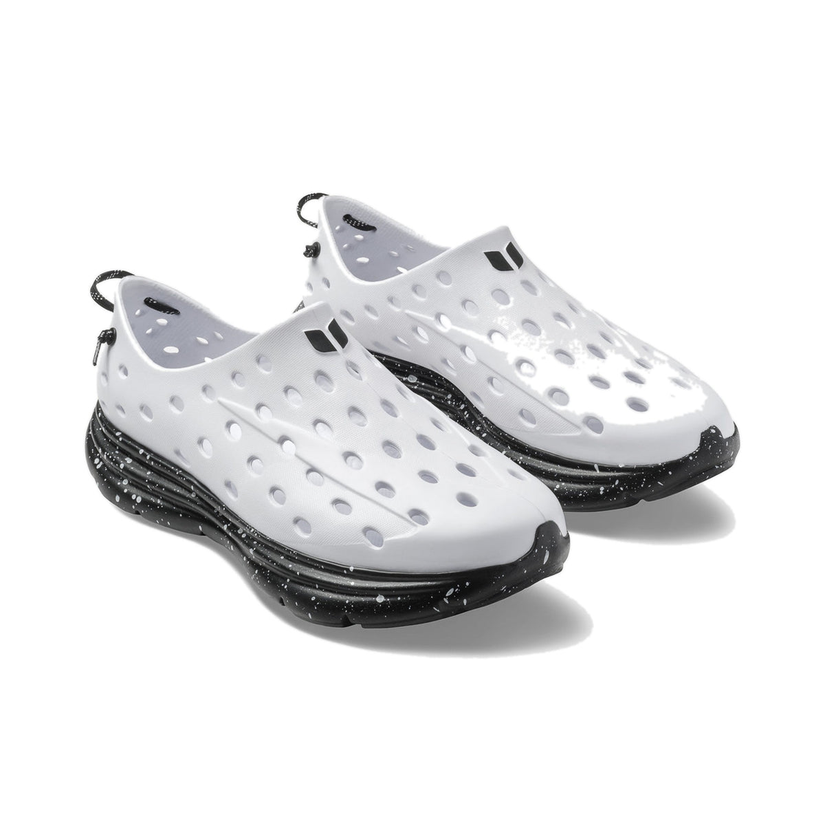 KANE Revive White-Black Speckle running shoe