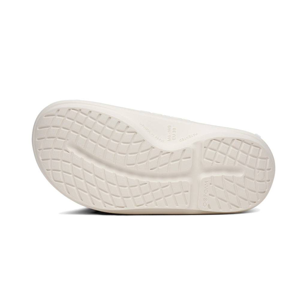 OOFOS OOahh + Chalk Chalk recovery shoe