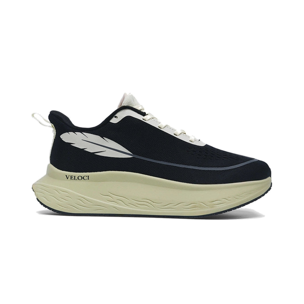 Veloci Ascent Black and Cream running shoe