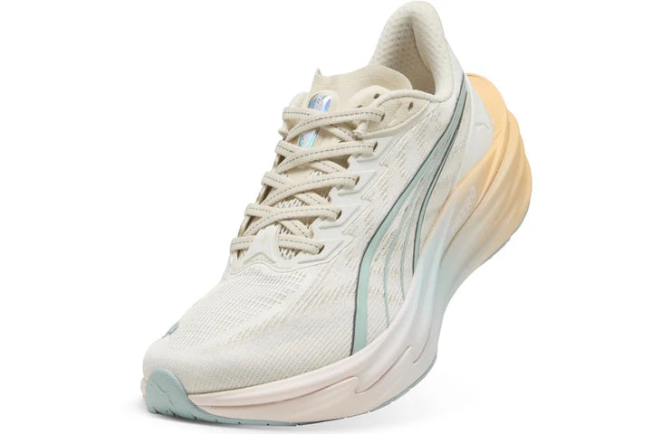 Women's - Puma Deviate Nitro 4 - Warm White/Lucite/Vapor Gray